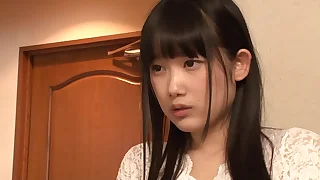 https://bit.ly/3fGqGDg「私のマ○コ臭うのかな…?」クンニされないのを気にする妹は兄である僕に突然マ○コにケアクリームを塗ってと頼んできた!ちゃんと見て臭いも嗅いでほしいとしつこいので、ファーストクンニを奪ったら…【パート1】